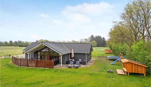 Four-Bedroom Holiday Home