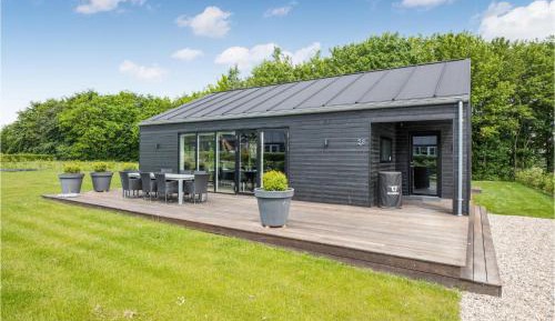 Three-Bedroom Holiday Home 