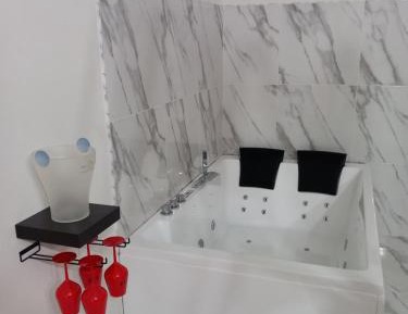 King Suite with Spa Bath