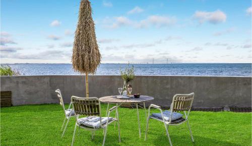 Three-Bedroom Holiday Home 