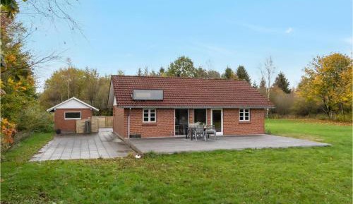 Three-Bedroom Holiday Home 