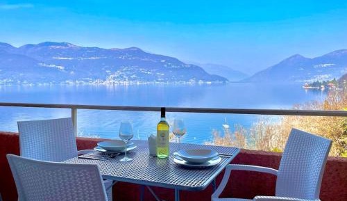 Studio with Lake View