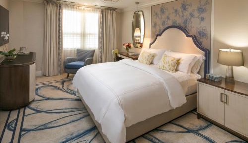 Deluxe Resort View Room with King Bed