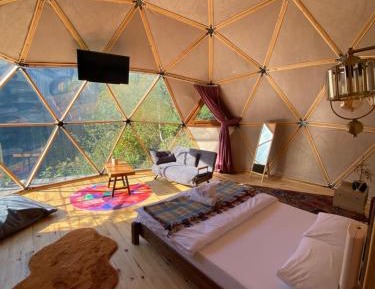 Deluxe King Suite