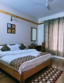 Double Room with Lake View