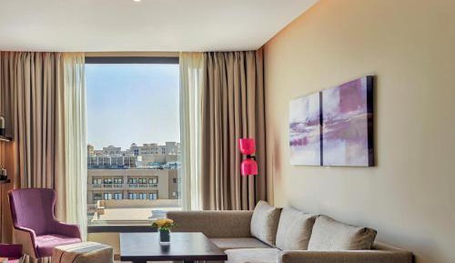 Premium King Suite