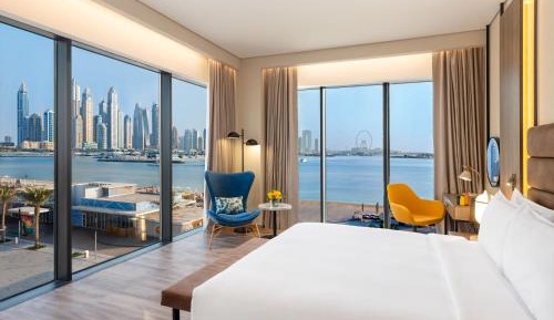 King Room with Panoramic Beachfront View