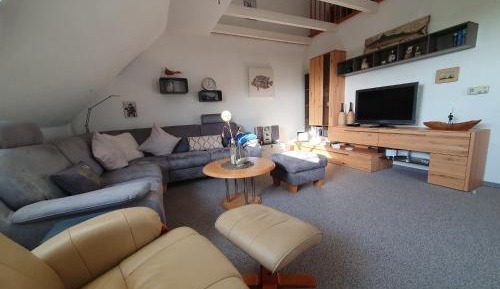 One-Bedroom Apartment with Balcony