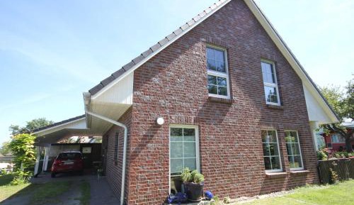 Two-Bedroom Apartment with Shower 