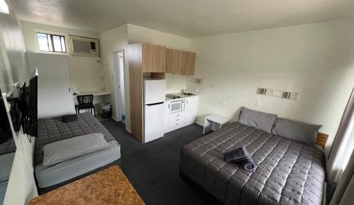 Basic Triple Room