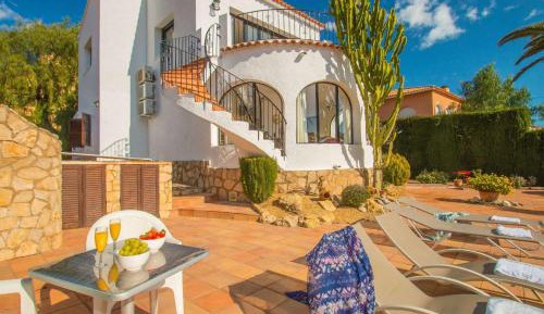 Deluxe Villa