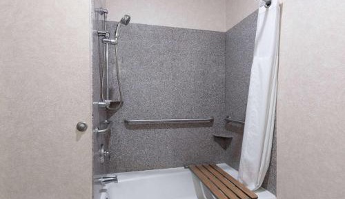 2 Queen Beds, Mobility Accessible Suite, Bathtub w/ Grab Bars, Non-Smoking
