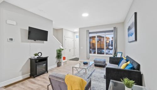 Three-Bedroom Townhouse