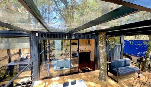 Studio with Spa Bath