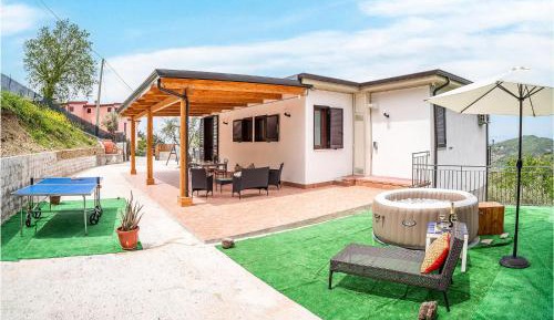 Three-Bedroom Vacation Home 