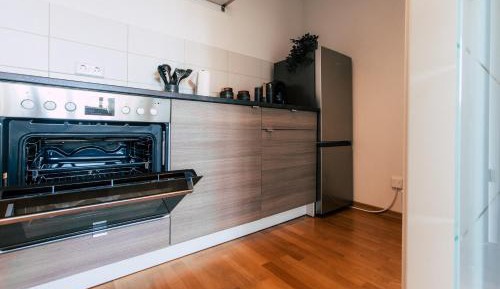 Two-Bedroom Apartment "Homely" - Eutritzscher Str. 11
