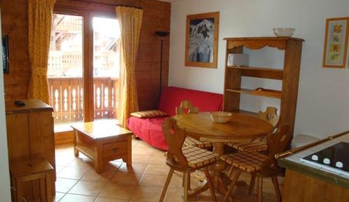 Apartment (4 Adults)