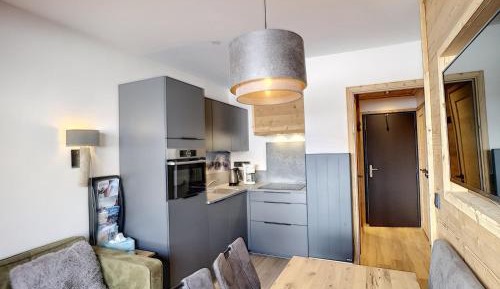 Apartment (4 Adults)