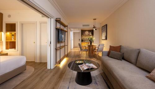 Royal Two Bedroom Suite Premium with Balcony (2 Adults + 3 Children)