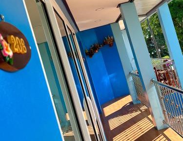 Family Room with Garden View