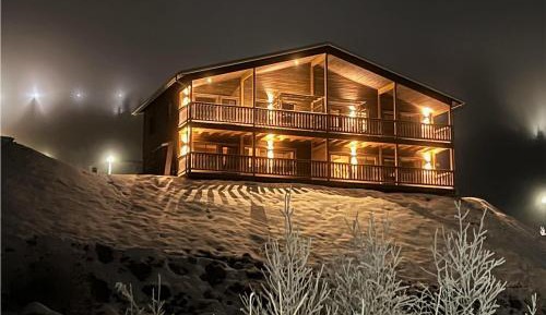 Four-Bedroom Holiday Home