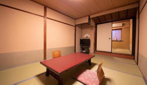 Standard Family Room with Shared Bathroom