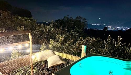 Deluxe Suite with Spa Bath