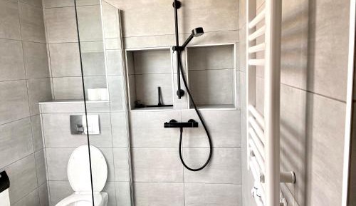 Twin Room with Private Bathroom