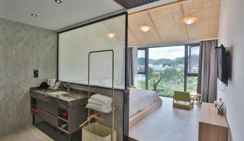 Double Room with Mountain View