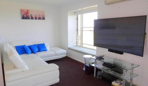 Three-Bedroom Townhouse