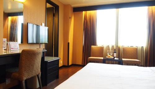 Superior Queen or Twin Room with Buffet Breakfast
