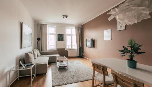 Two-Bedroom Apartment "Charming"