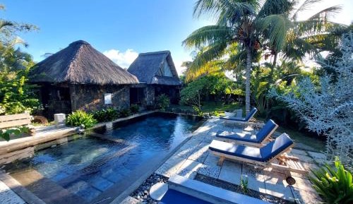 Villa with Garden View