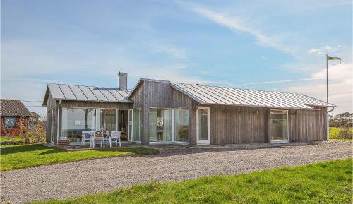 Four-Bedroom Holiday Home