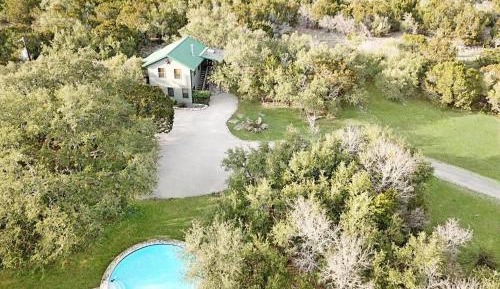 Two-Bedroom Holiday Home