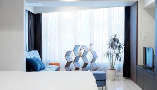 Deluxe Family Suite