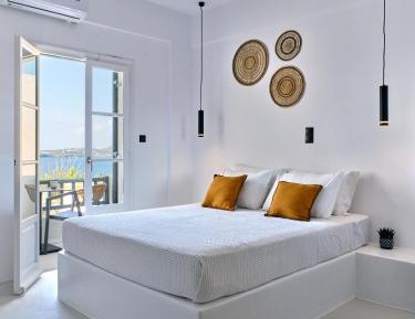 Triple Room with Sea View