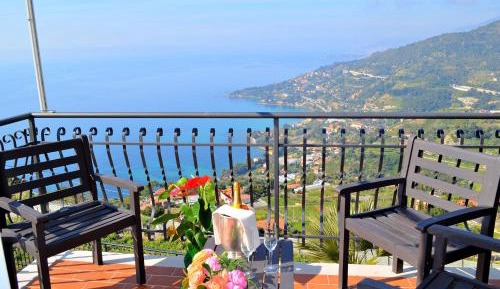 Suite with Sea View (4 Adults)