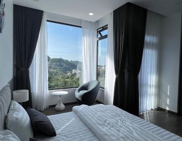 King Room with Mountain View