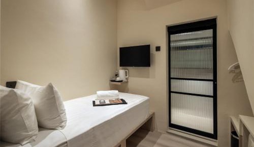 Deluxe Single Room
