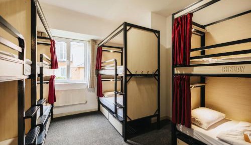 Bed in 8-Bed Mixed Dormitory with Shared Bathroom