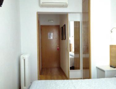 Double Room with Street View