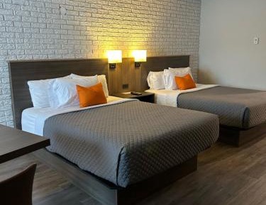 Deluxe Queen Room with Two Queen Beds