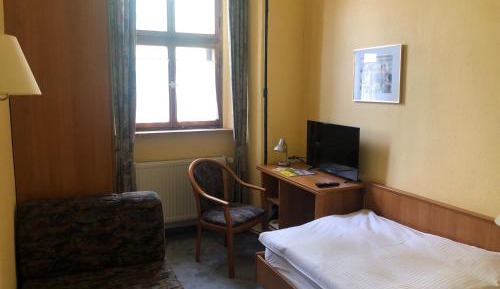 Economy Single Room