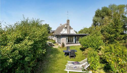 Five-Bedroom Holiday Home