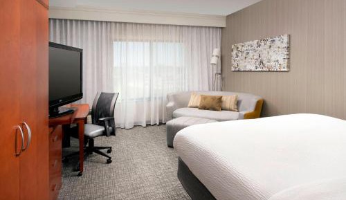 King Room with Sofa Bed