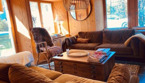 Chalet (11 Adults)