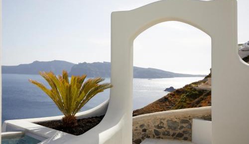 Master Suite with Outdoor Plunge Pool and Sea View