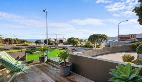 Apartment with Sea View
