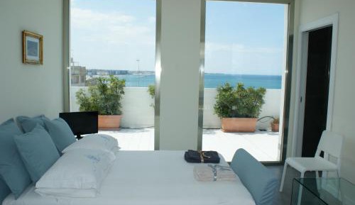 Studio with Sea View